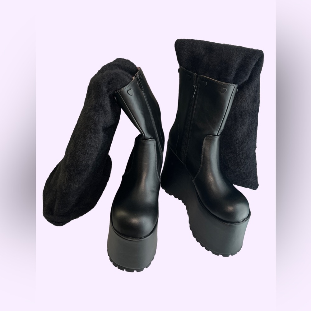 Sugar Thrillz Snuggle Wonderland Black Platform Boots with Leg Warmers - Picture 4 of 12